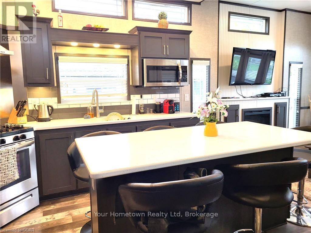 613 Oak Crescent, Centre Wellington, Ontario  N1M 2W5 - Photo 6 - X10875858