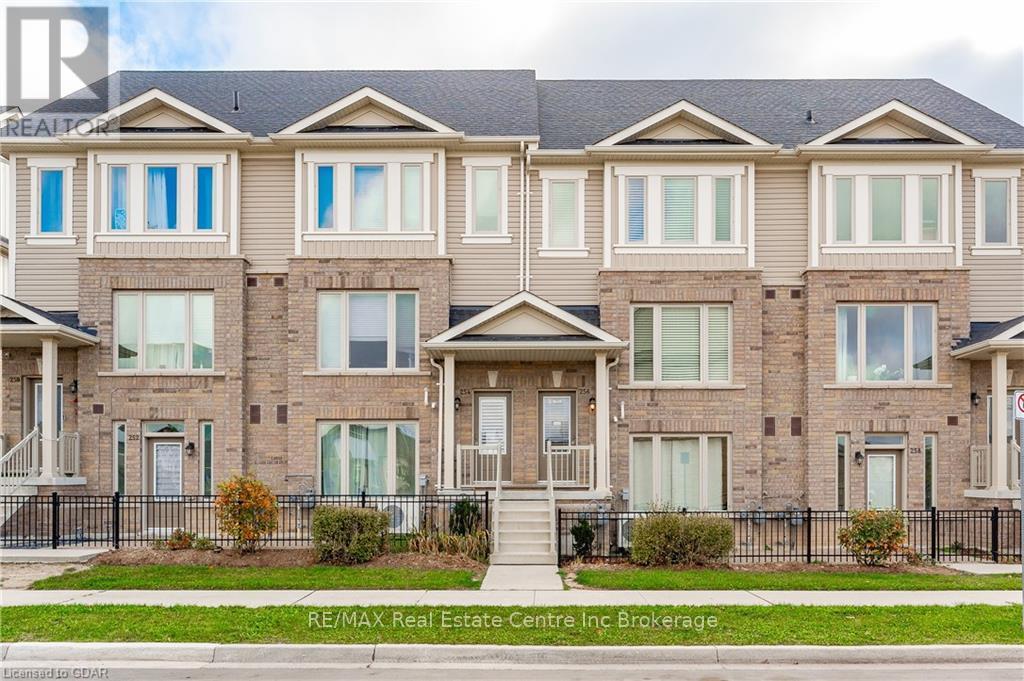 256 LAW DRIVE, Guelph, Ontario