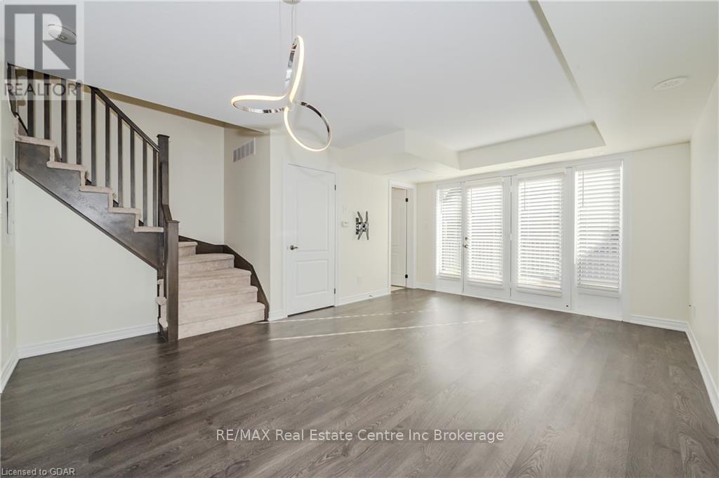 256 Law Drive, Guelph, Ontario  N1E 0P6 - Photo 11 - X10875918