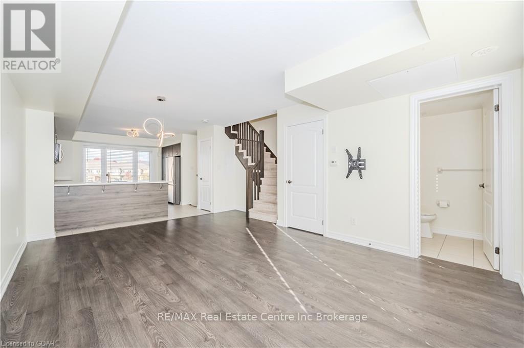 256 Law Drive, Guelph, Ontario  N1E 0P6 - Photo 12 - X10875918