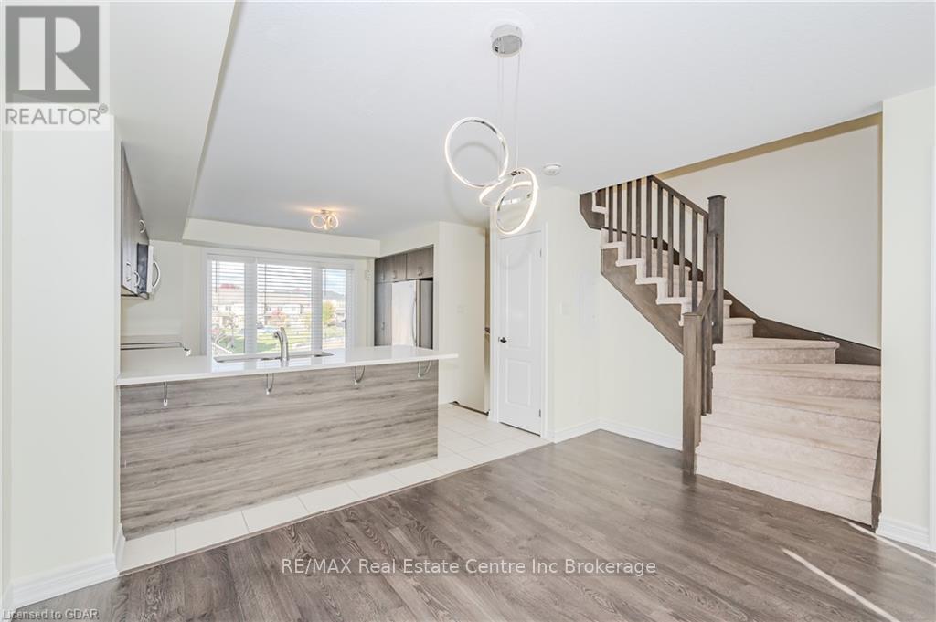 256 Law Drive, Guelph, Ontario  N1E 0P6 - Photo 15 - X10875918
