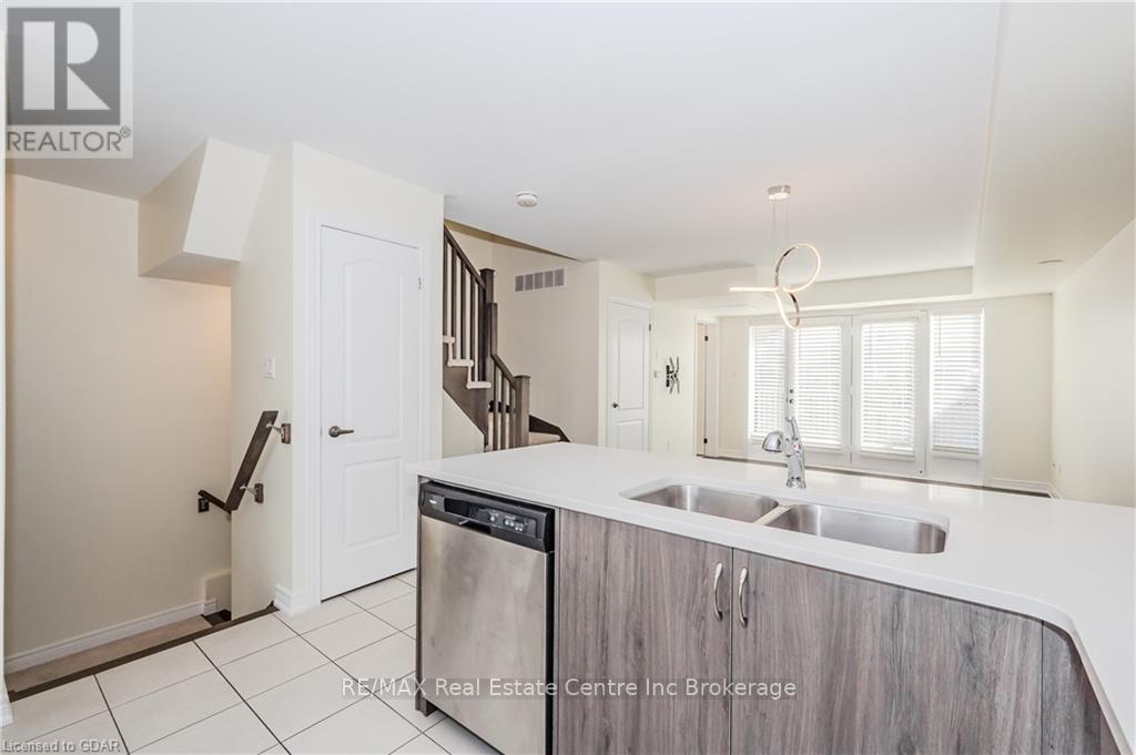 256 Law Drive, Guelph, Ontario  N1E 0P6 - Photo 25 - X10875918
