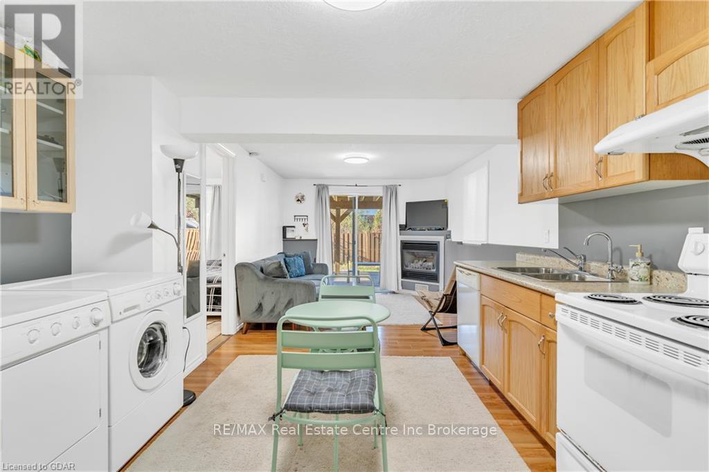 7 Drohan Drive, Guelph (Clairfields), Ontario  N1G 5H6 - Photo 35 - X10876266