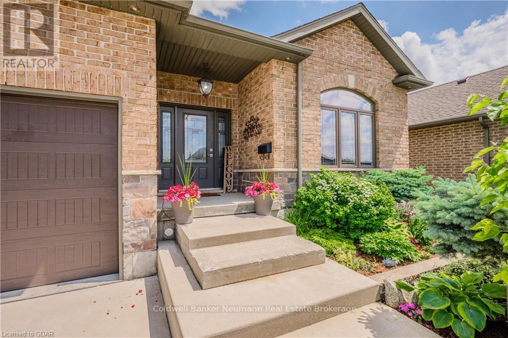 970 Reserve Avenue S, North Perth (Listowel), Ontario  N4W 0B7 - Photo 3 - X10876285