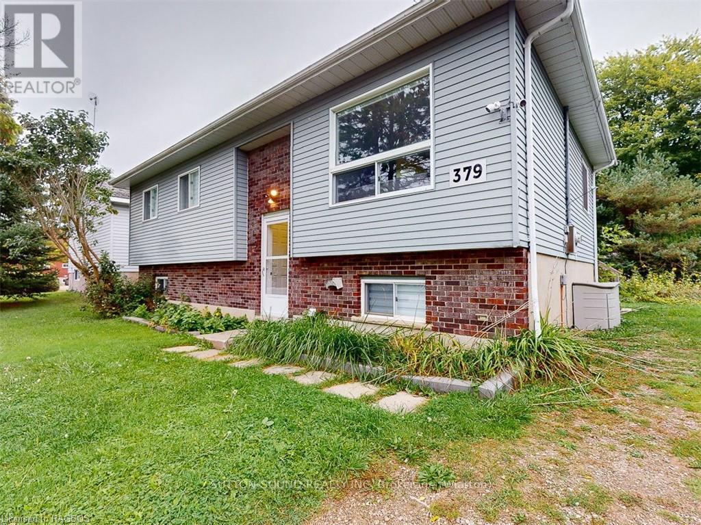 379 Isaac Street, South Bruce Peninsula, Ontario  N0H 2T0 - Photo 2 - X10848238