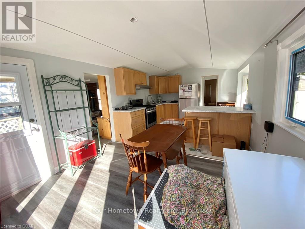 558 Sumac Street, Centre Wellington, Ontario  N1M 2W5 - Photo 3 - X10876362