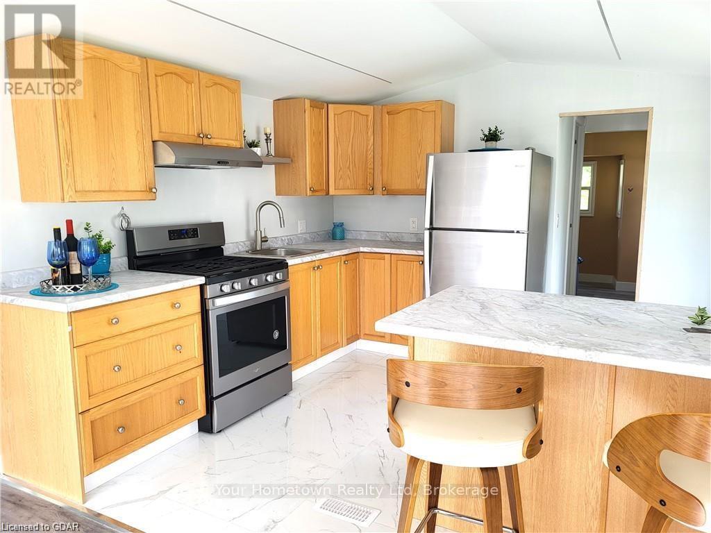 558 Sumac Street, Centre Wellington, Ontario  N1M 2W5 - Photo 4 - X10876362