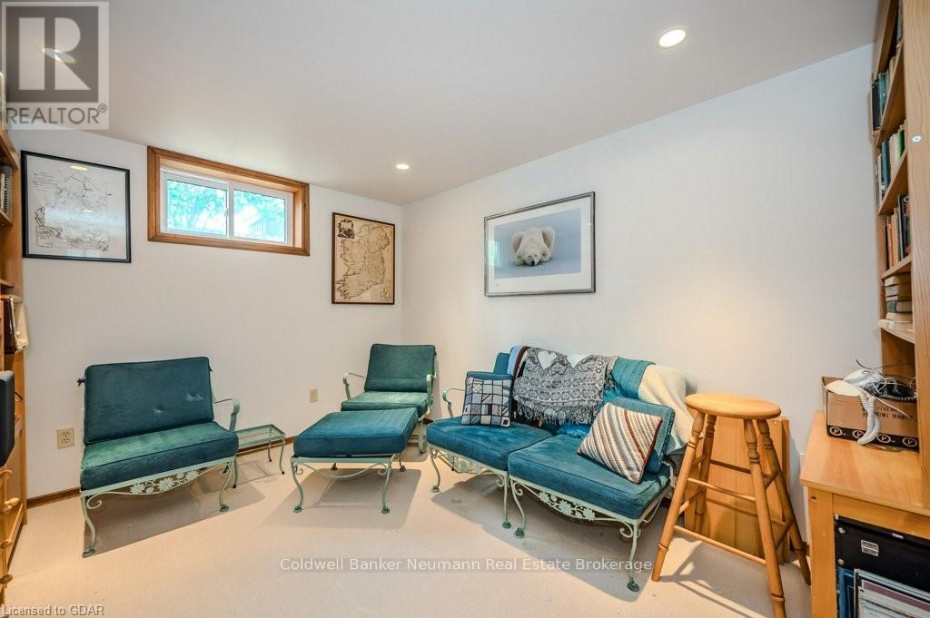 40 Keats Crescent, Guelph, Ontario  N1G 3B2 - Photo 18 - X10876364