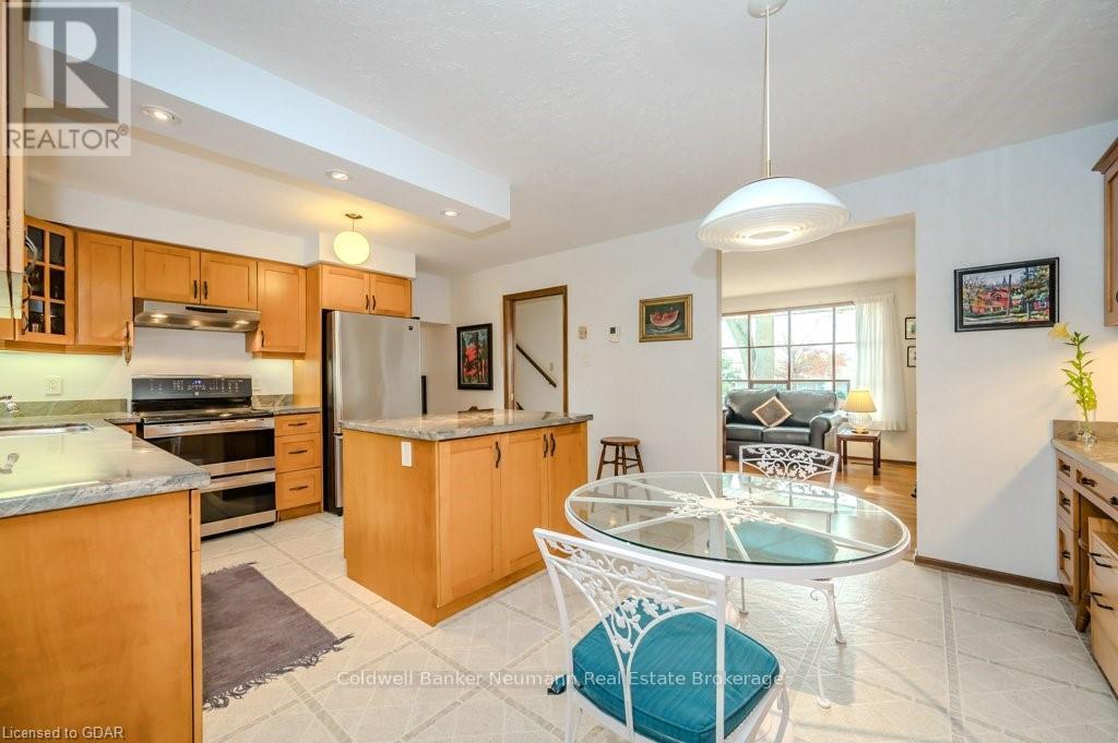 40 Keats Crescent, Guelph, Ontario  N1G 3B2 - Photo 7 - X10876364