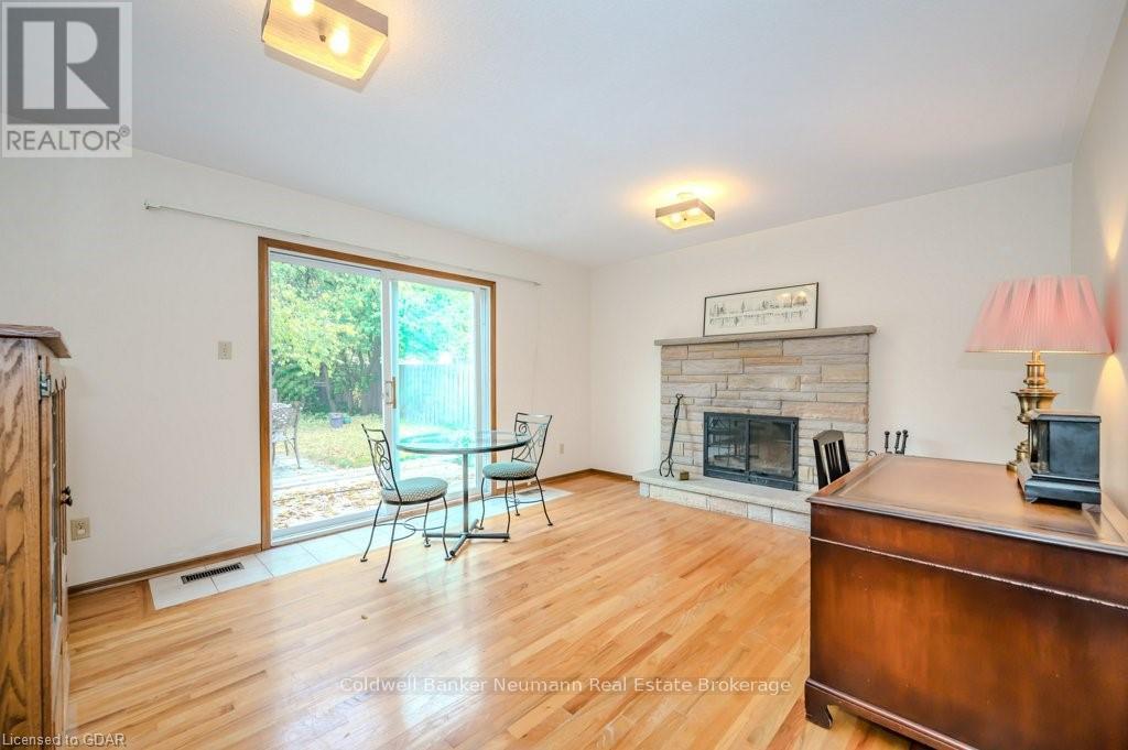 40 Keats Crescent, Guelph, Ontario  N1G 3B2 - Photo 9 - X10876364