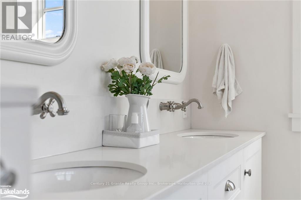 2194 Unicorn Road, Dysart Et Al, Ontario  K0M 1S0 - Photo 32 - X10894927