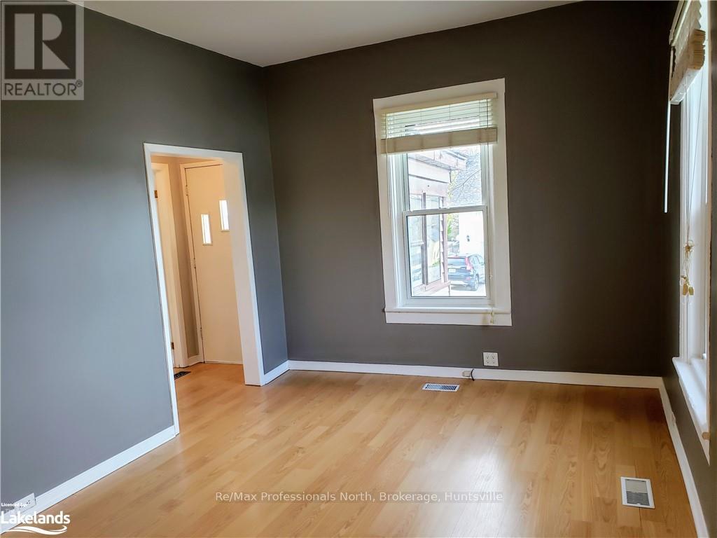 19 Lansdowne Street W, Huntsville, Ontario  P1H 1W1 - Photo 11 - X10895345