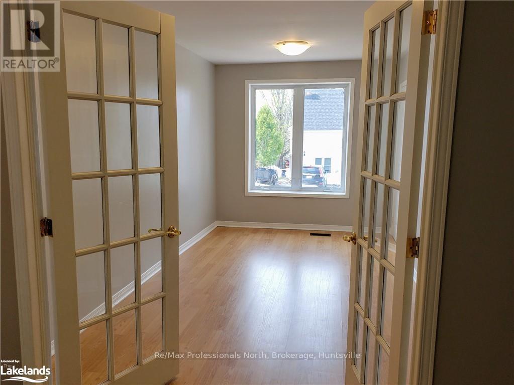 19 Lansdowne Street W, Huntsville, Ontario  P1H 1W1 - Photo 20 - X10895345