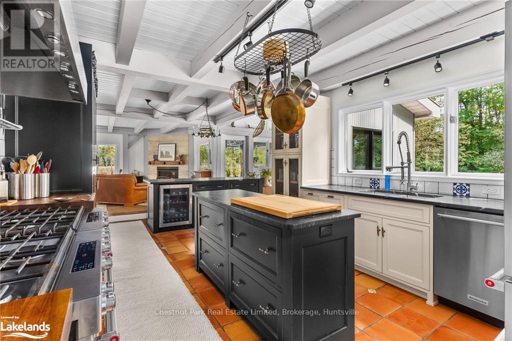 1095 WILLIAMSPORT ROAD, Huntsville, Ontario