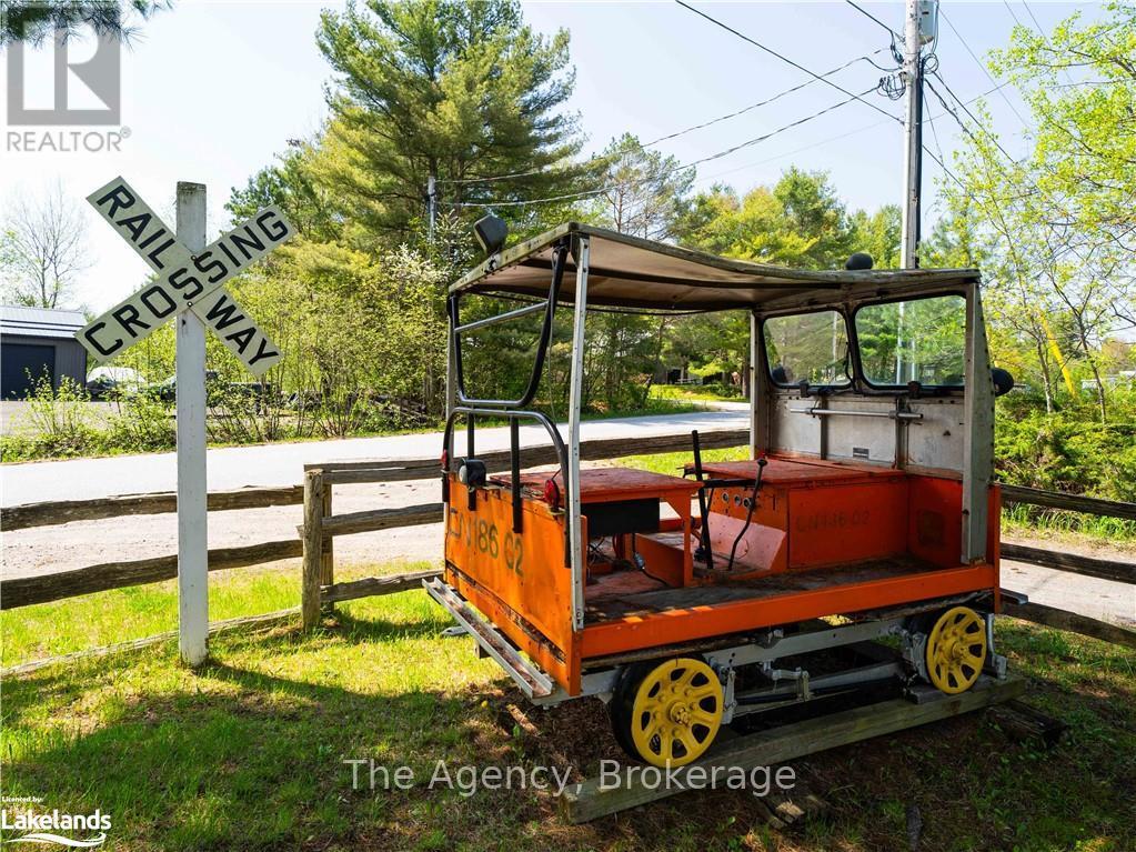 14 Gray Road, Bracebridge (Macaulay), Ontario  P1L 1P8 - Photo 10 - X10895644
