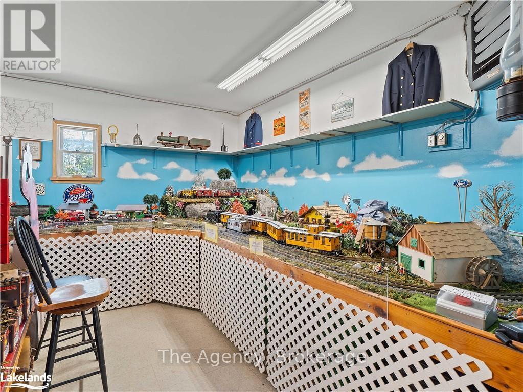 14 Gray Road, Bracebridge (Macaulay), Ontario  P1L 1P8 - Photo 33 - X10895644