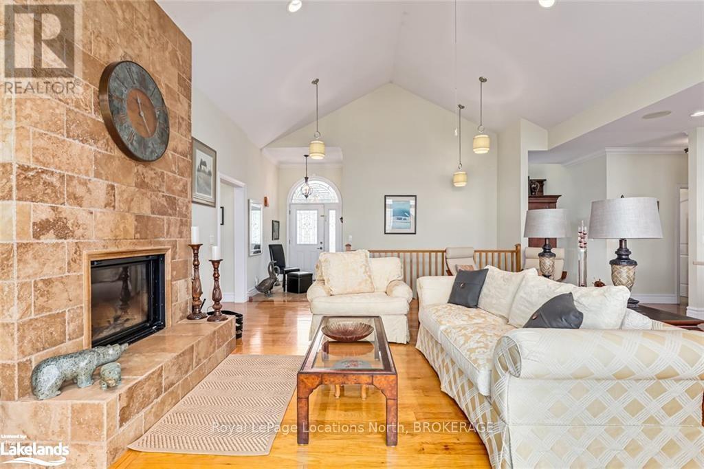 133 Lakeshore Road E, Blue Mountains (Blue Mountain Resort Area), Ontario  L9Y 0N1 - Photo 9 - X10895398