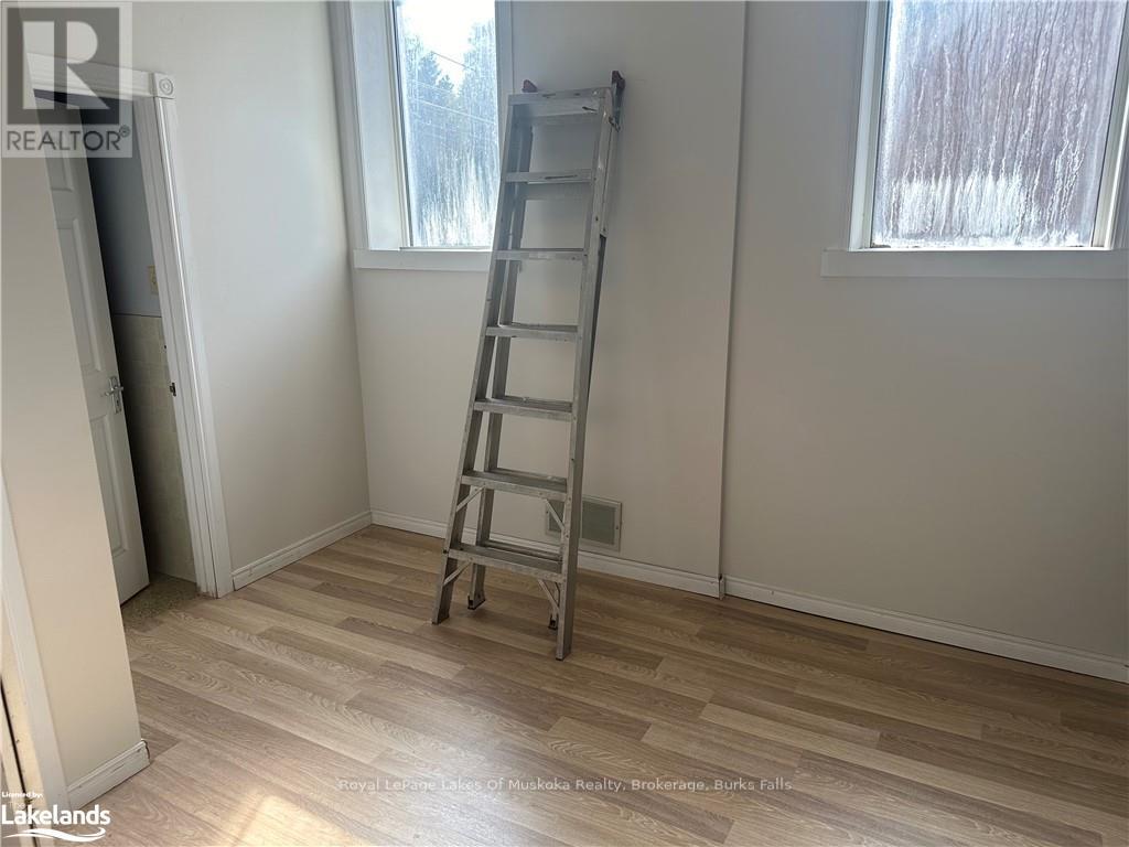 Main - 111 Yonge Street, Burk's Falls, Ontario  P0A 1C0 - Photo 4 - X10895661