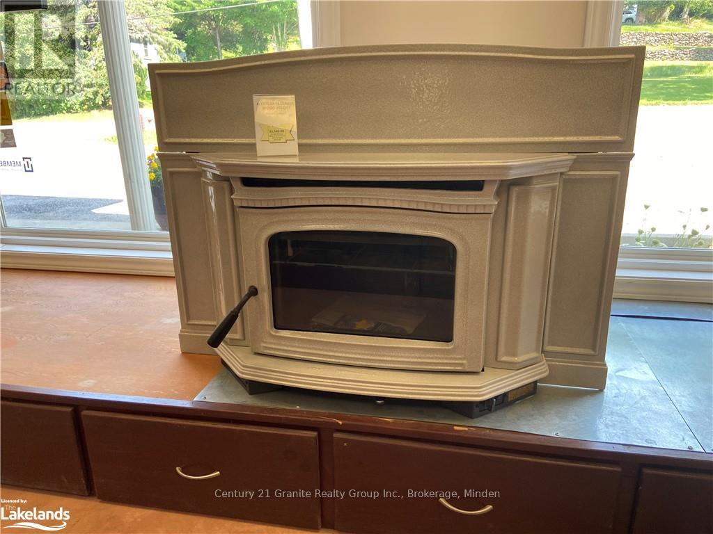 39 Bobcaygeon Road, Minden Hills, Ontario  K0M 2K0 - Photo 12 - X10896164
