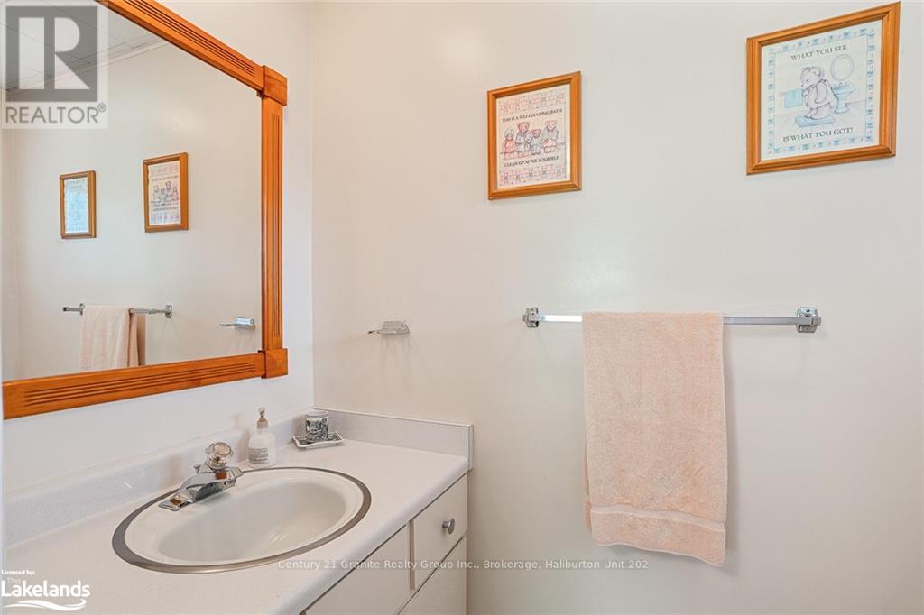 136 Highland Street, Dysart Et Al, Ontario  K0M 1S0 - Photo 24 - X10896231