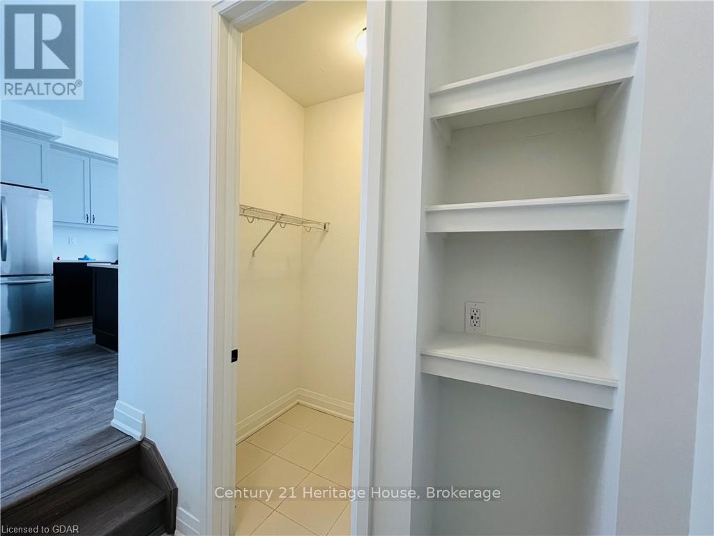 216 Histand TrailKitchener, Ontario  N2R 1P6 - Photo 21 - X11879694