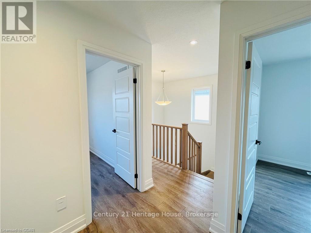 216 Histand TrailKitchener, Ontario  N2R 1P6 - Photo 28 - X11879694