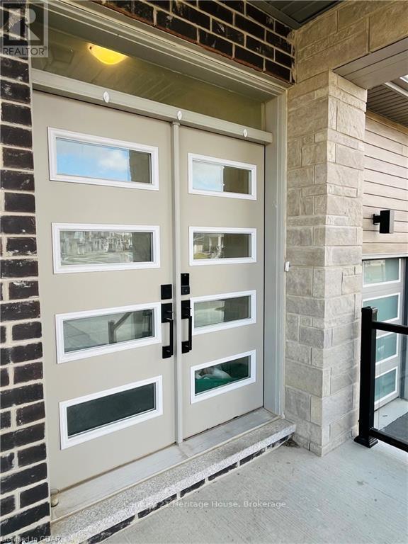 216 Histand TrailKitchener, Ontario  N2R 1P6 - Photo 5 - X11879694