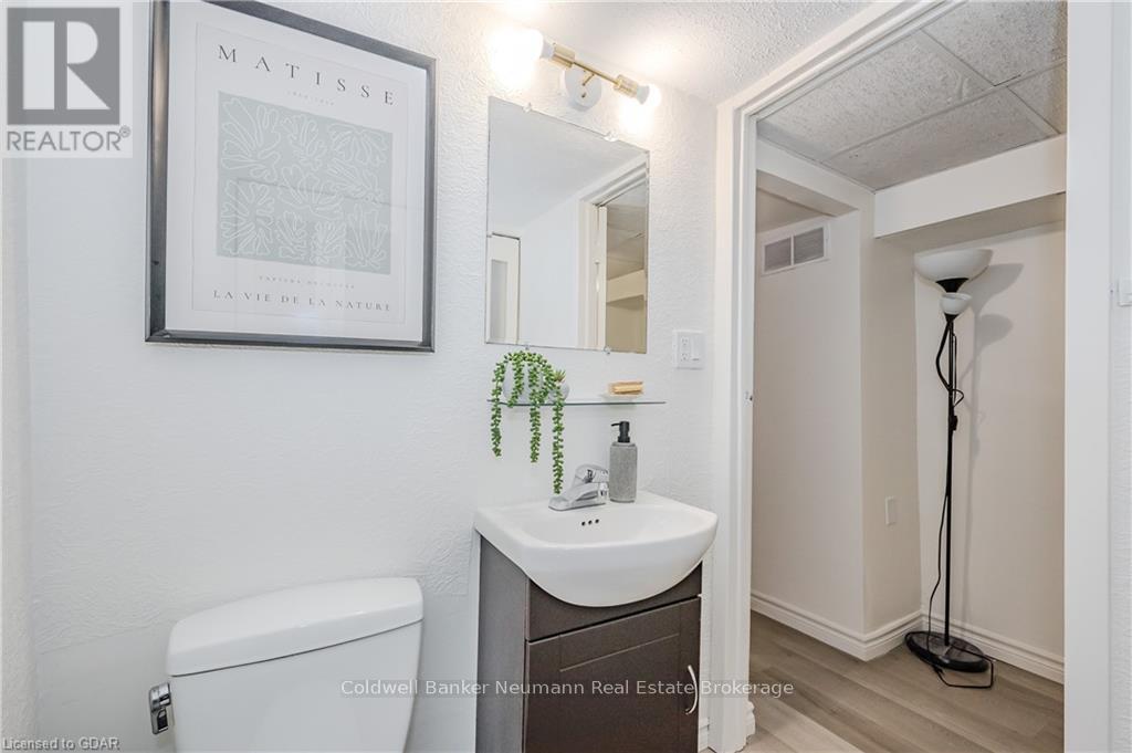 7 Meadowview Avenue, Guelph, Ontario  N1H 5S4 - Photo 32 - X11879769