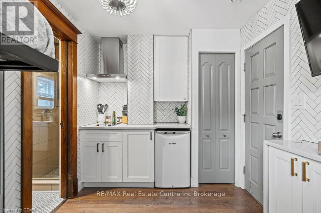 11 Mansion Street, Kitchener, Ontario  N2H 2J5 - Photo 27 - X11879823