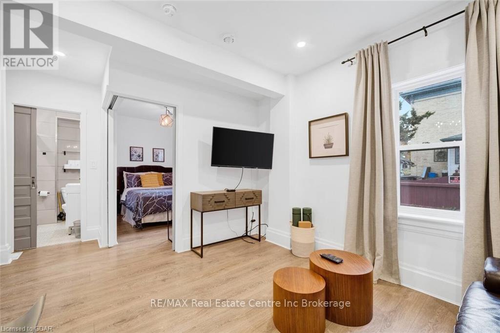 11 Mansion Street, Kitchener, Ontario  N2H 2J5 - Photo 6 - X11879823