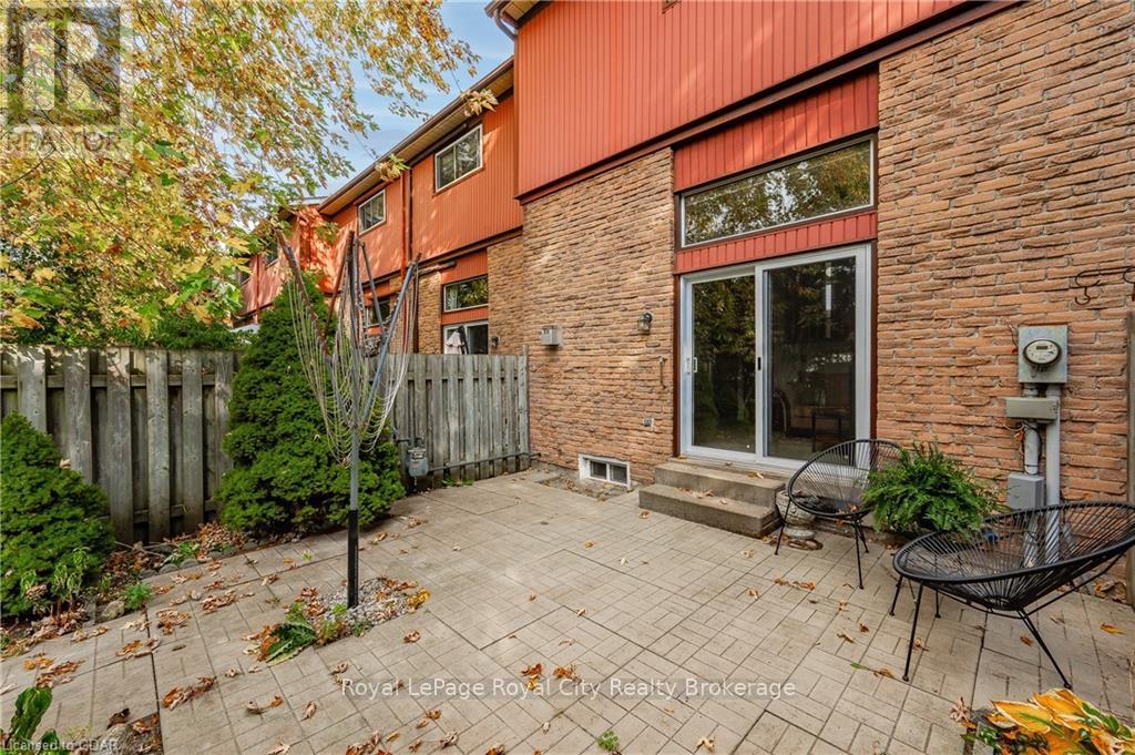 5 - 2 Worton Avenue, Guelph, Ontario  N1H 7C5 - Photo 32 - X11879839