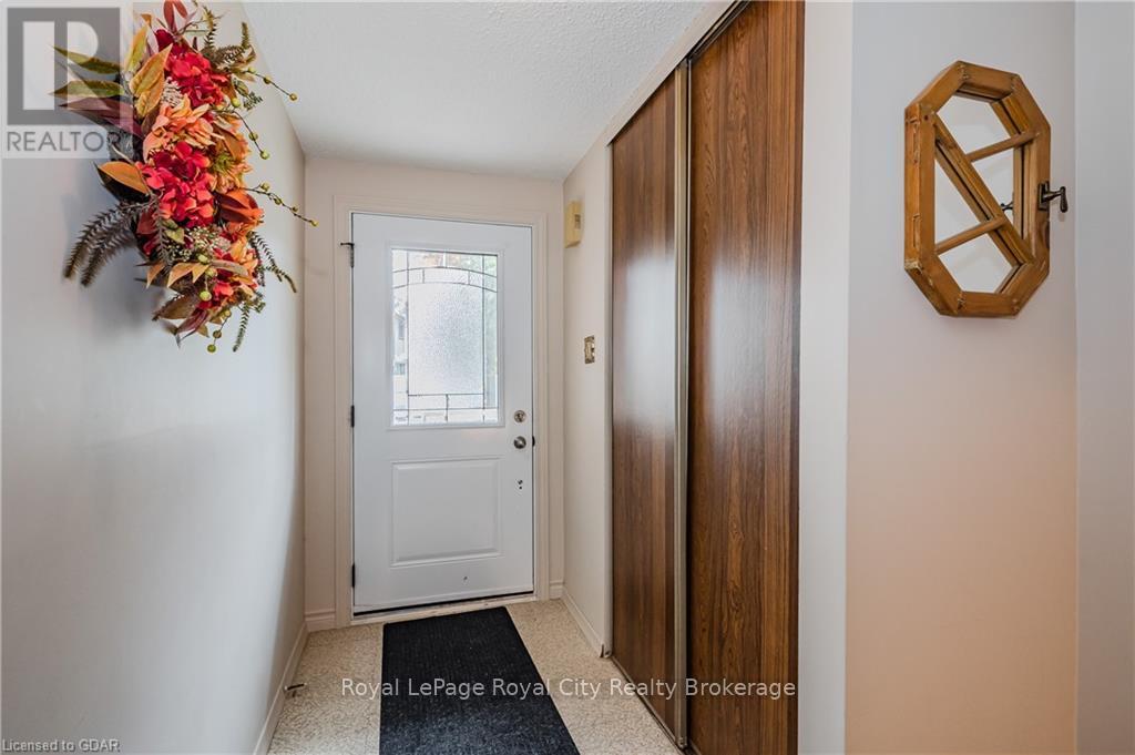 5 - 2 Worton Avenue, Guelph, Ontario  N1H 7C5 - Photo 4 - X11879839
