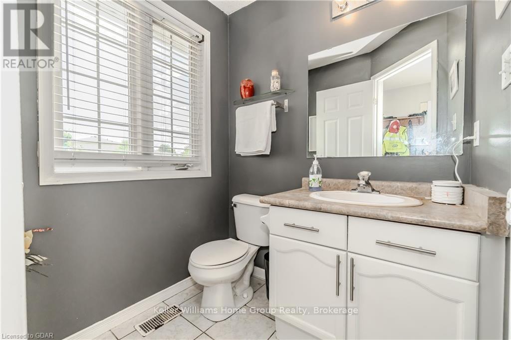 109 Hawkins DriveCambridge, Ontario  N1T 2A3 - Photo 7 - X11879896