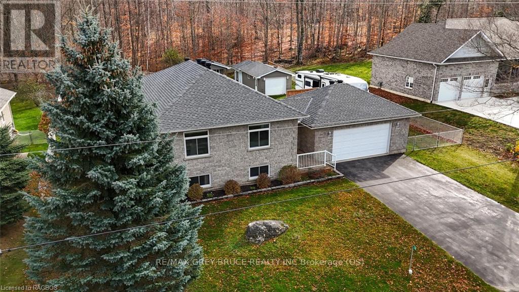 18 Walker Way, South Bruce Peninsula, Ontario  N0H 2G0 - Photo 4 - X11879915