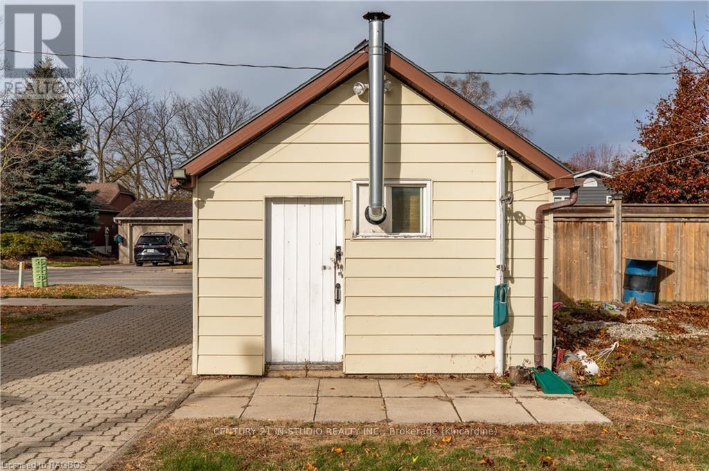 929 Huron Terrace, Kincardine, Ontario  N2Z 2Y1 - Photo 3 - X11879943