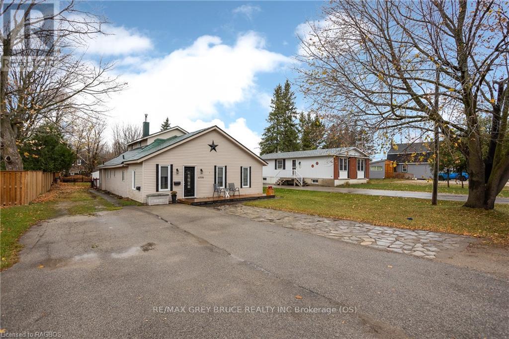 1770 9th Avenue E, Owen Sound, Ontario  N4K 3G6 - Photo 2 - X11879980