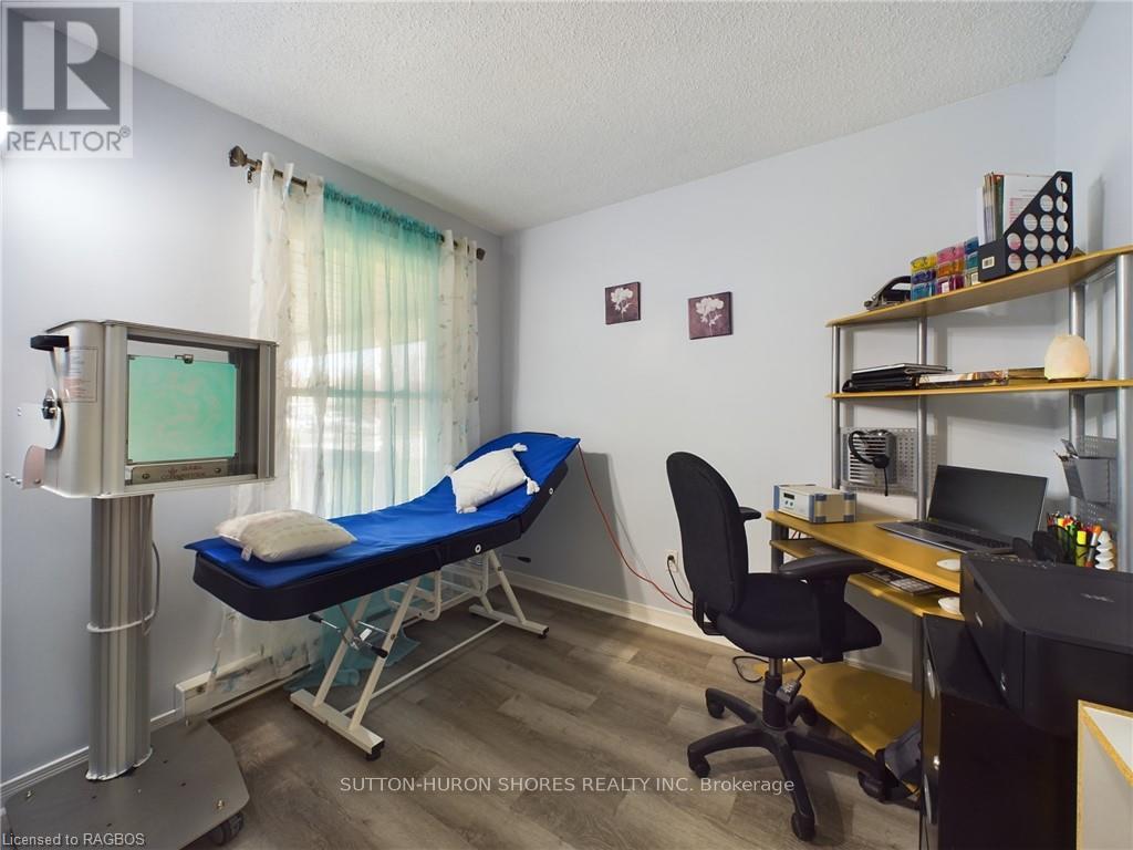 495 Ridge Street, Saugeen Shores, Ontario  N0H 2C1 - Photo 15 - X11879988