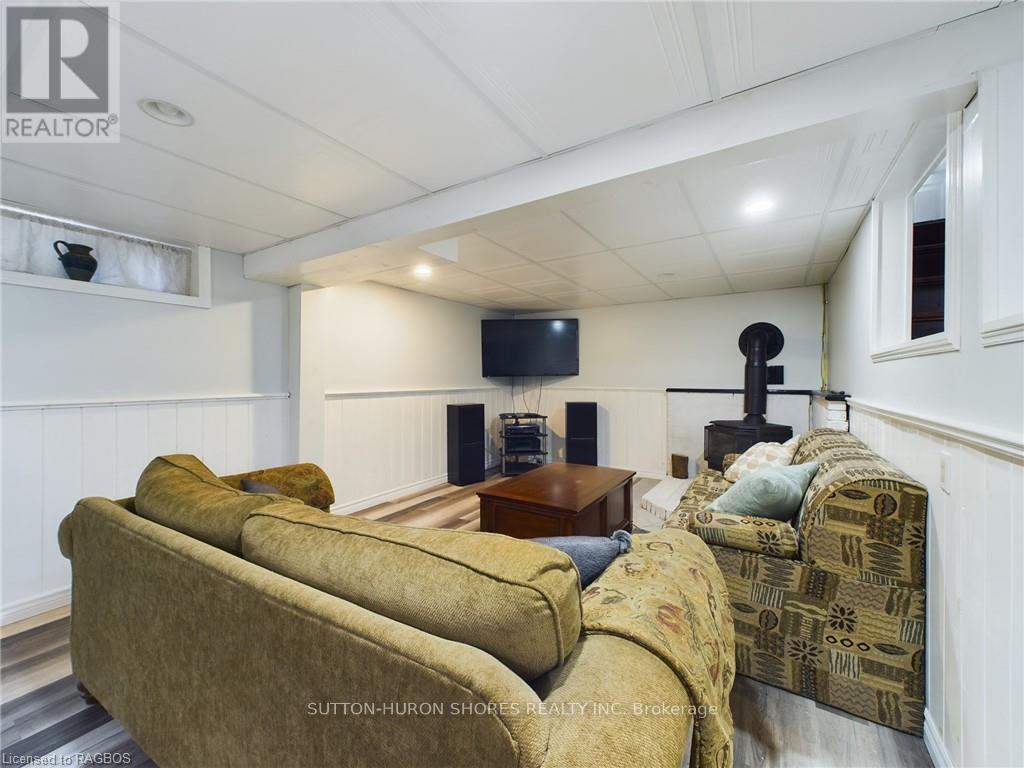 495 Ridge Street, Saugeen Shores, Ontario  N0H 2C1 - Photo 19 - X11879988