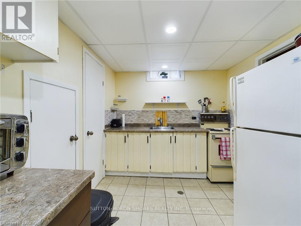 495 Ridge Street, Saugeen Shores, Ontario  N0H 2C1 - Photo 23 - X11879988