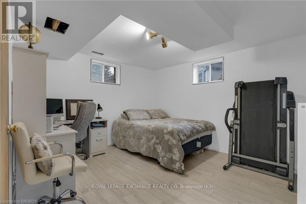 386 Mechanics Street, Huron East, Ontario  N0G 1H0 - Photo 20 - X11880014