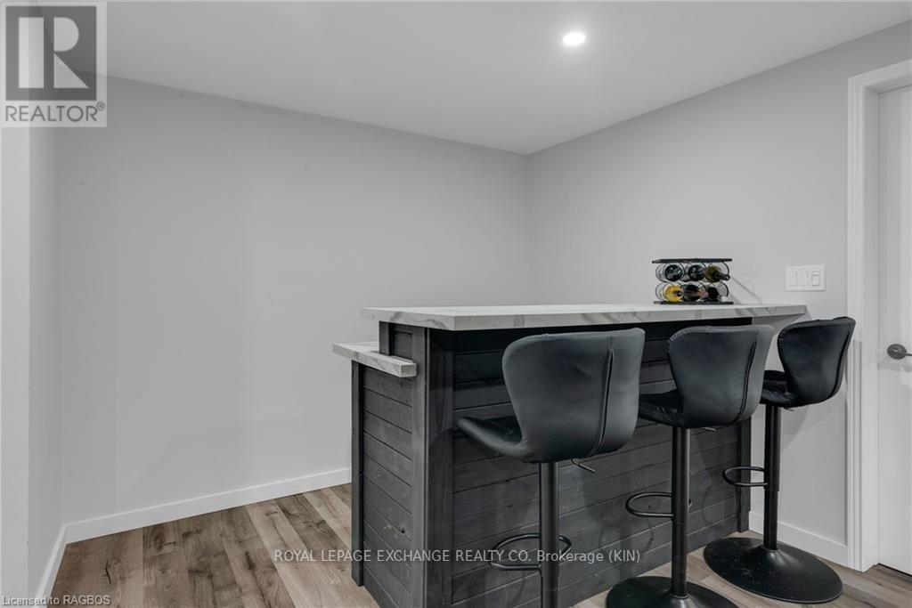 386 Mechanics Street, Huron East, Ontario  N0G 1H0 - Photo 23 - X11880014