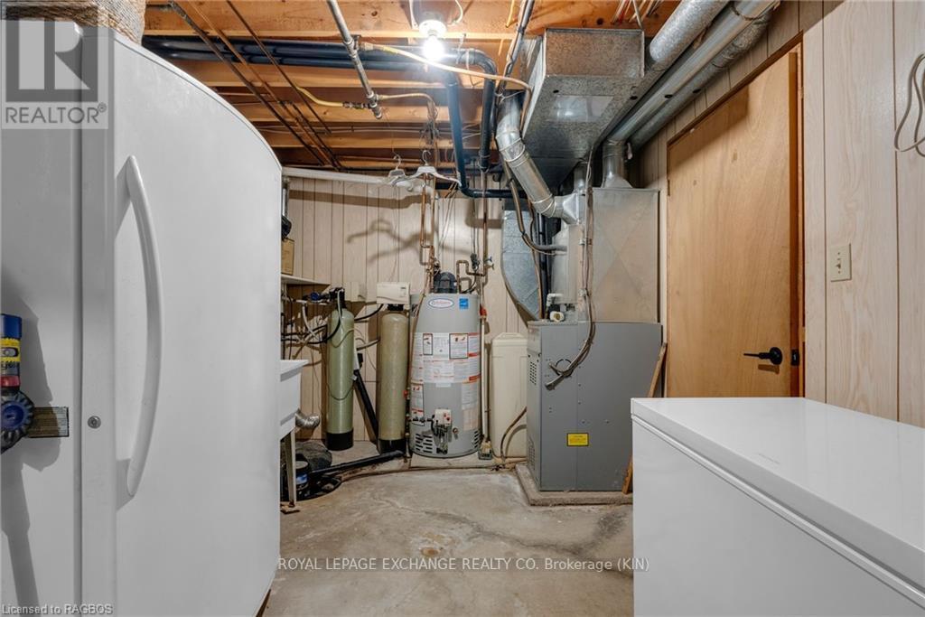 386 Mechanics Street, Huron East, Ontario  N0G 1H0 - Photo 24 - X11880014