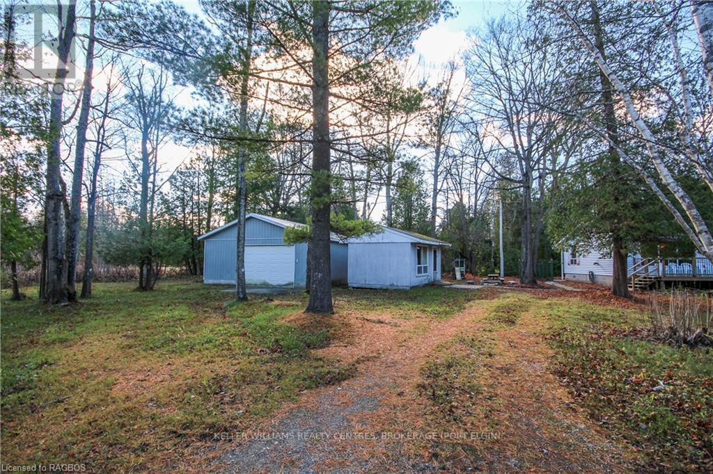 4 Lakefield Avenue, South Bruce Peninsula, Ontario  N0H 2T0 - Photo 12 - X11880024