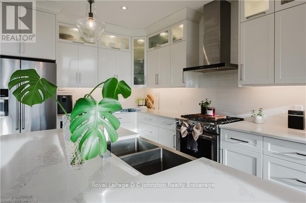 136 Trillium Drive Drive, Saugeen Shores, Ontario  N0H 2C2 - Photo 15 - X11880044