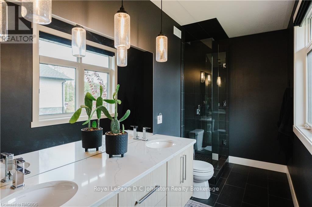 136 Trillium Drive Drive, Saugeen Shores, Ontario  N0H 2C2 - Photo 27 - X11880044