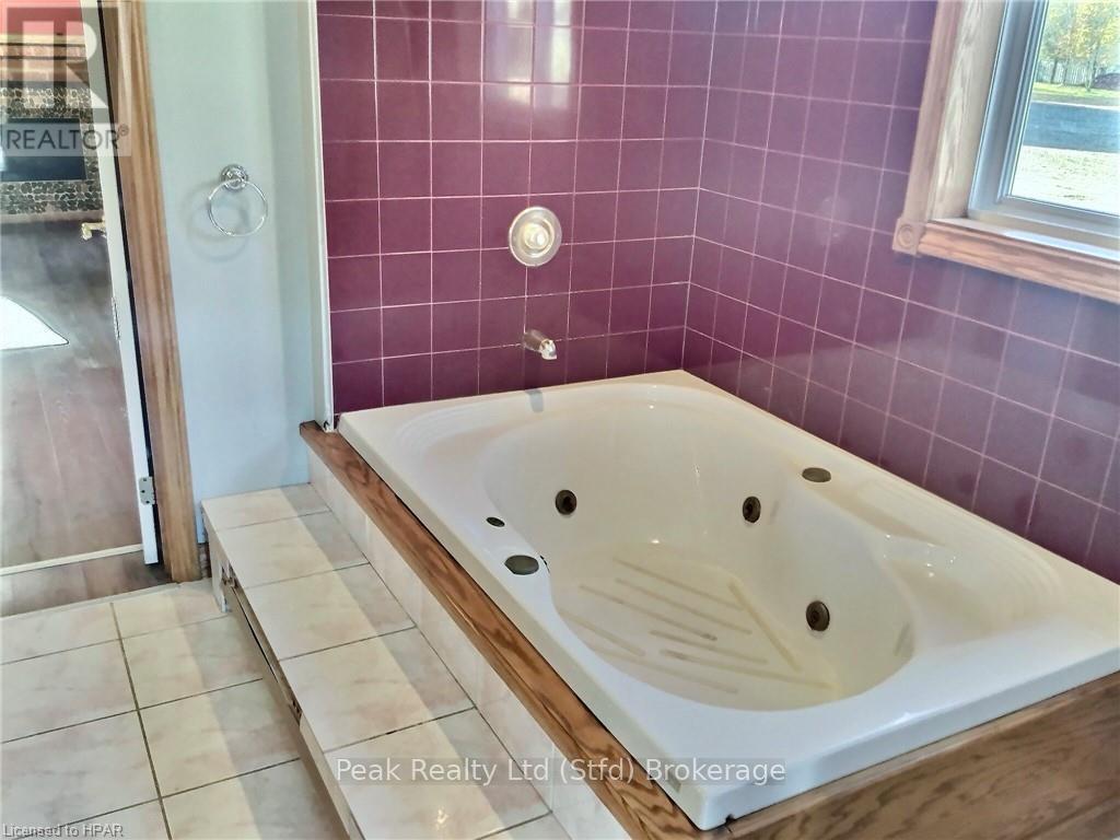 42669 Graham Road, Huron East, Ontario  N0G 1H0 - Photo 18 - X11880155