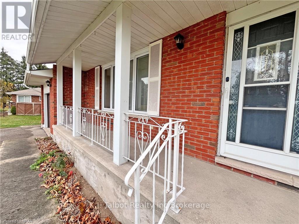 Property at 8 STANLEY STREET image 3