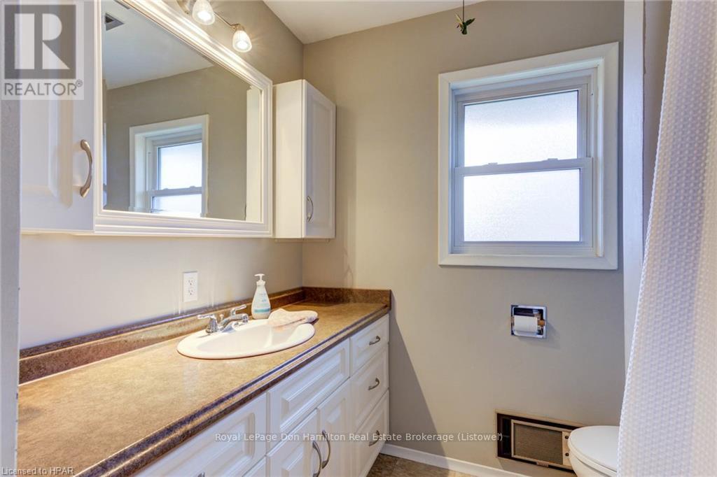 235 Lillico Avenue S, North Perth, Ontario  N4W 2L6 - Photo 21 - X11880185