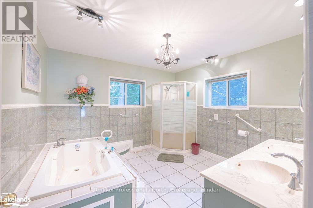 1015 Blackberry Lane, Algonquin Highlands, Ontario  K0M 2K0 - Photo 15 - X10898134