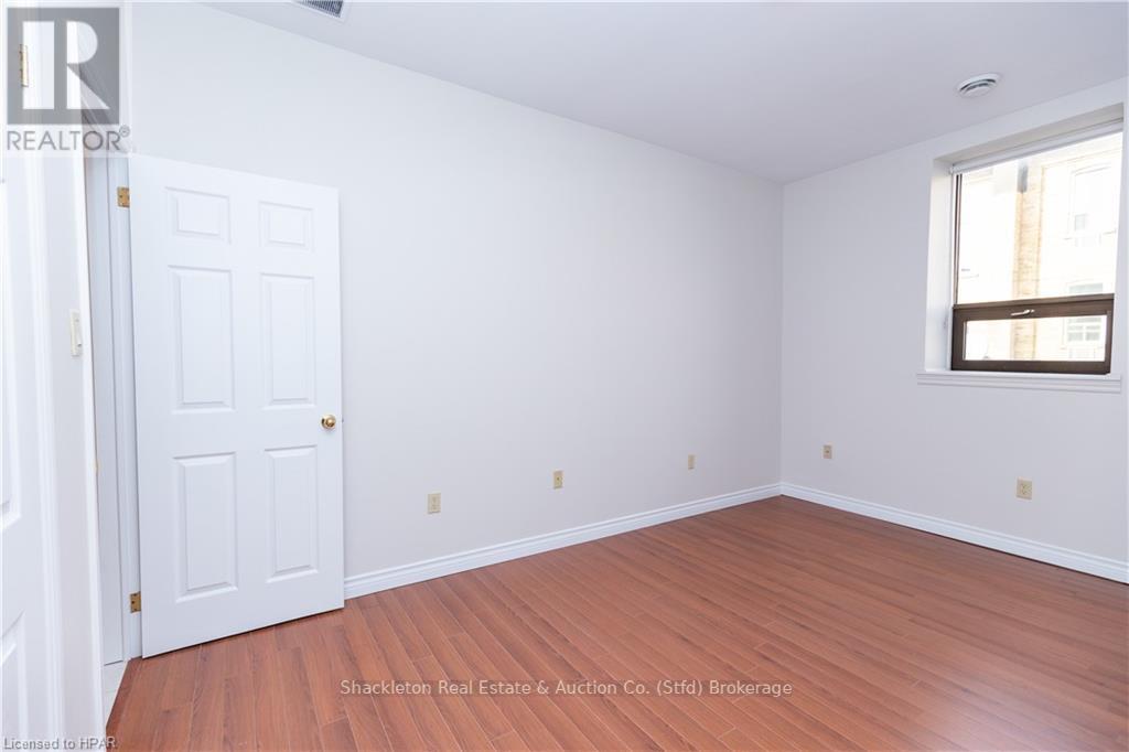 254 - 55 Downie Street, Stratford, Ontario  N5A 1W7 - Photo 13 - X11880195